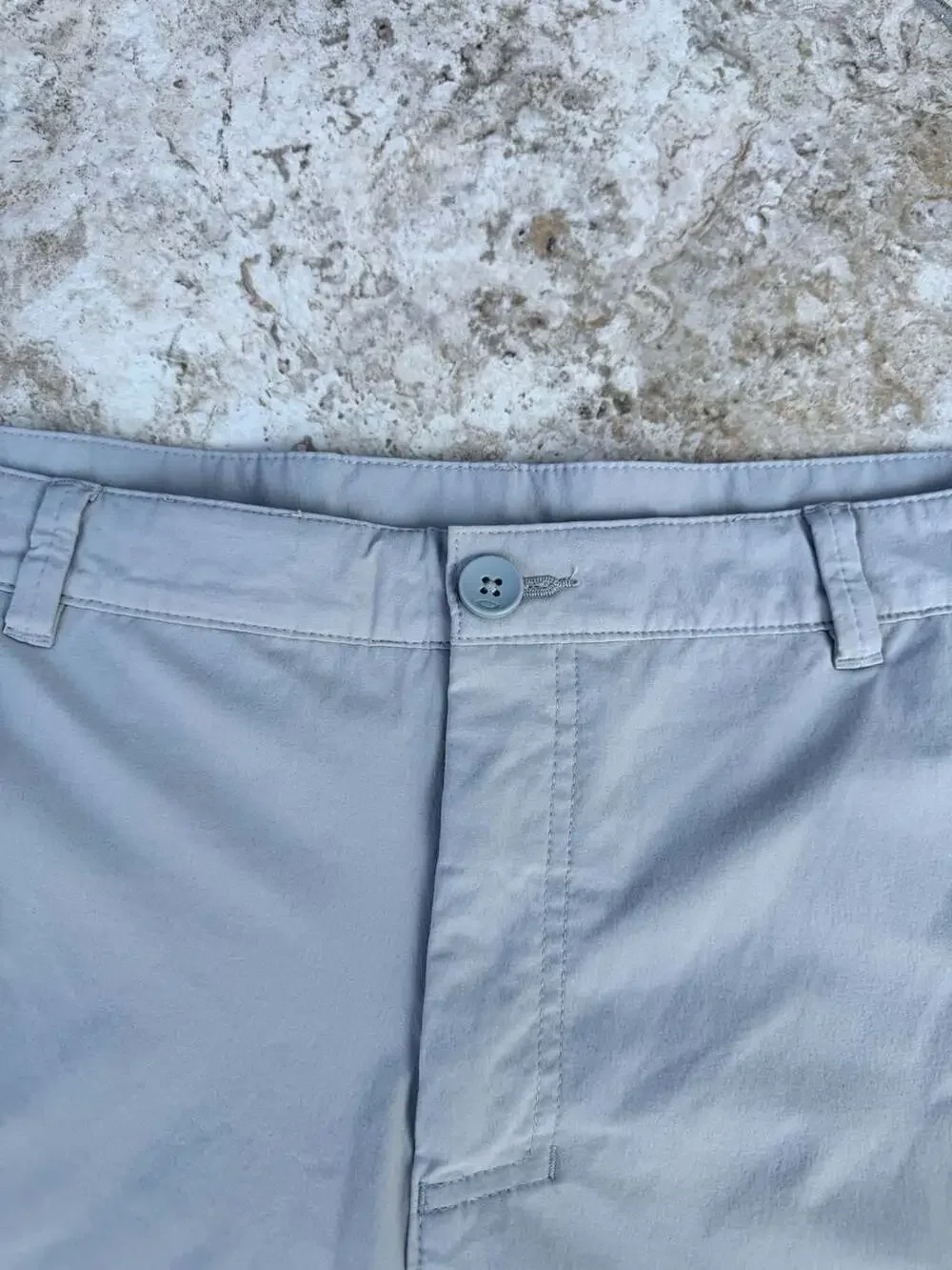 Oakley Men's Regular Fit Gray Casual Shorts Size US 36
